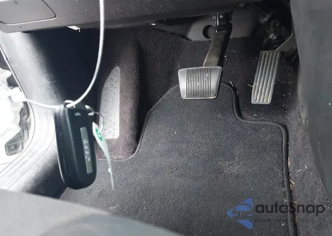 2018 Jeep Cherokee Latitude Plus Fwd из США, поврежденный, VIN 1C4PJLLB3JD519452